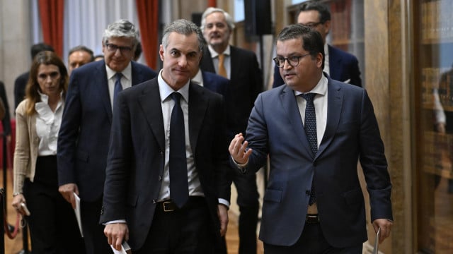 Acordo de venda do Novo Banco assinado. Cinco perguntas e respostas