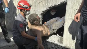 Homme retiré d'un tunnel en Turquie est déjà au Portugal. Une femme a donné l'alerte.