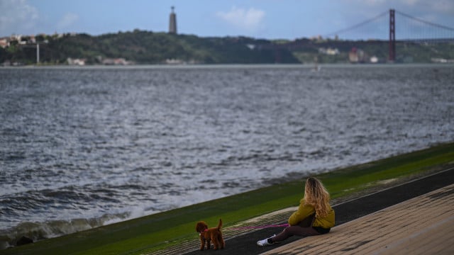 Outono à vista Nuvens vieram para ficar... chuva não. Mas isso vai mudar