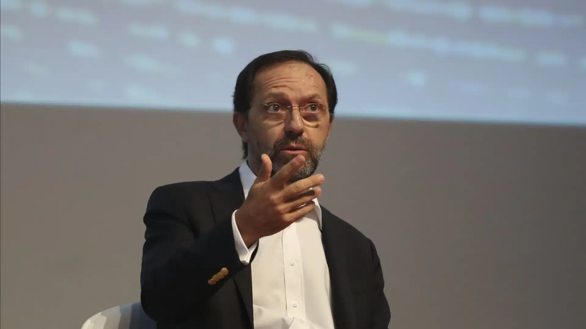 João Duque alerte sur des campagnes frauduleuses utilisant son image