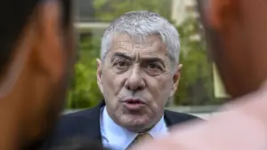João Miguel Tavares dénonce "les échecs" d'un "pays qui s'est laissé tromper"