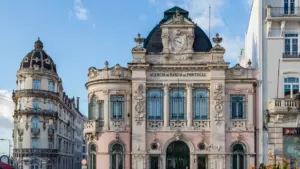 La BdP a alerté que cette entité ne peut pas accorder de crédits. Voici les noms utilisés.