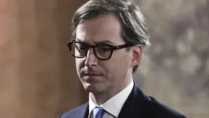 La loi sur la nationalité est celle que le Gouvernement voulait, déclare le secrétaire d'État.