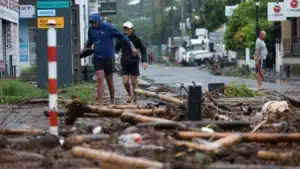 La météorologie émet une alerte rouge aux Açores à cause du cyclone Gabrielle.