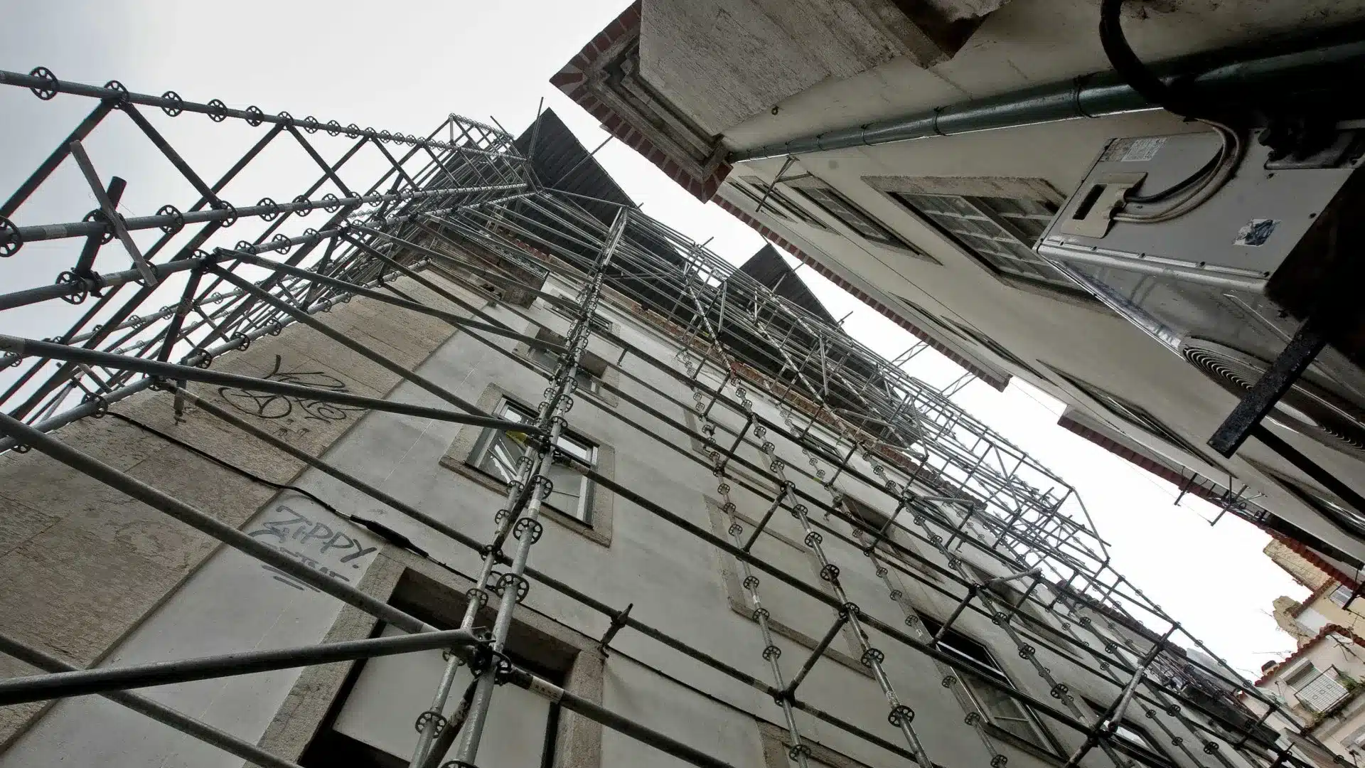 La réhabilitation urbaine s'accélère et croît de 5,4 % en août.