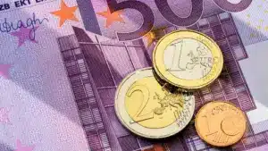 Le déficit public de la zone euro s'améliore à 2,7% du PIB au deuxième trimestre.