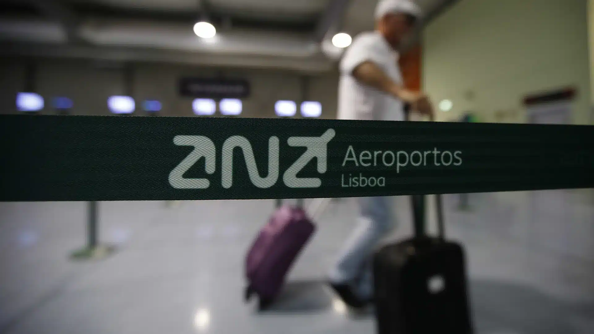 Le gouvernement confirme la nécessité de revoir les spécifications du nouveau terminal de Lisbonne.