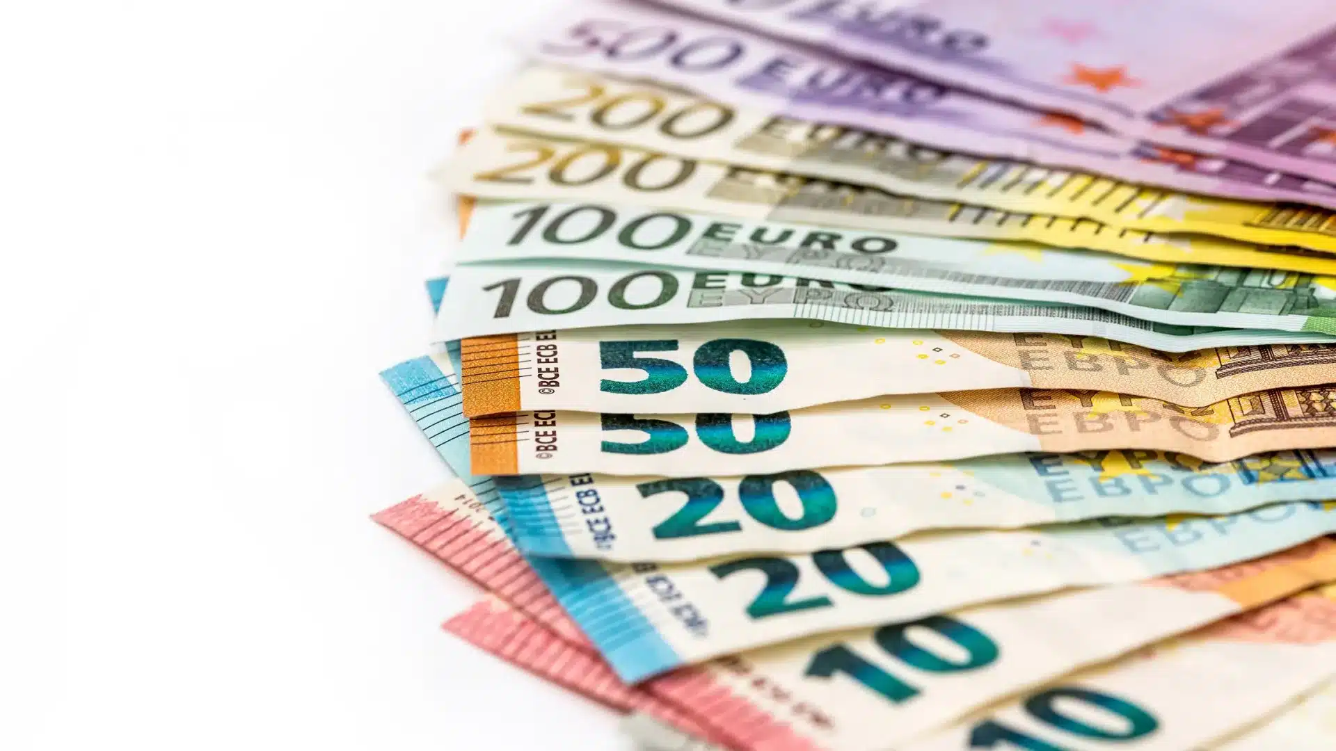 Le gouvernement prévoit que l'excédent de la Sécurité sociale dépasse 6 400 millions.