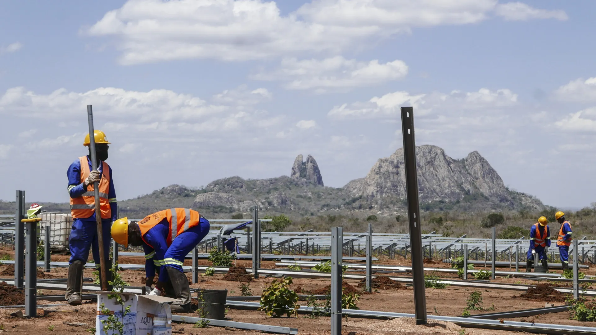 Le Mozambique exhorte à investir dans des projets énergétiques.