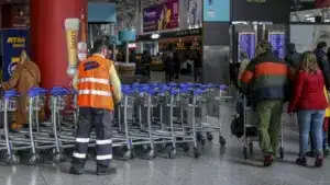 Le nouveau système AHP alerte sur un possible "effondrement" de l'aéroport de Lisbonne.