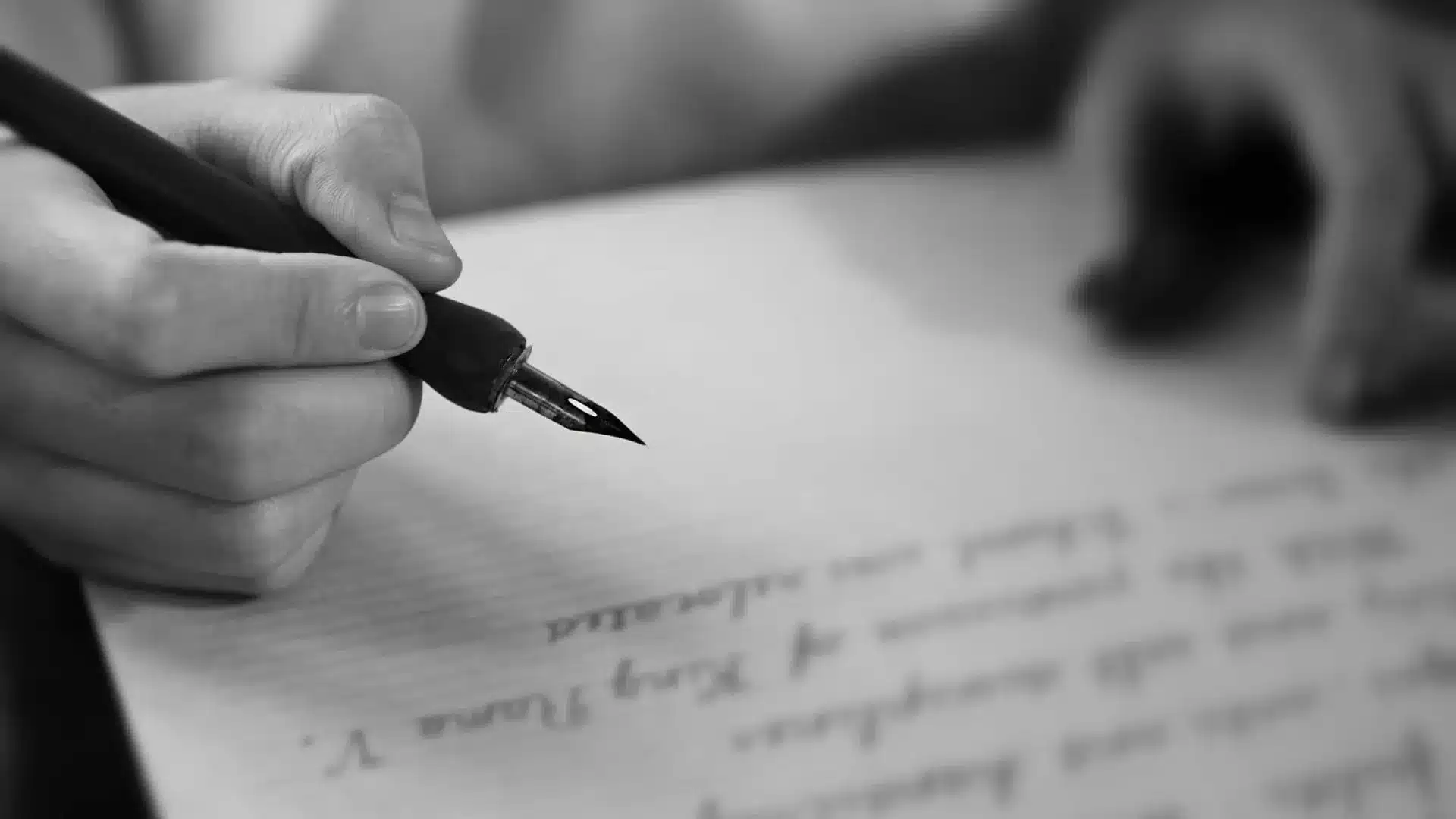 Le poète et critique littéraire Liberto Cruz meurt à 90 ans.