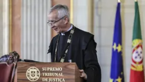 Le président de la Cour suprême de justice défend moins de recours.