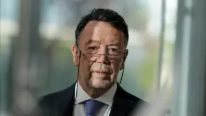 Le Tribunal européen accepte de recevoir la plainte de Manuel Pinho contre l'État.