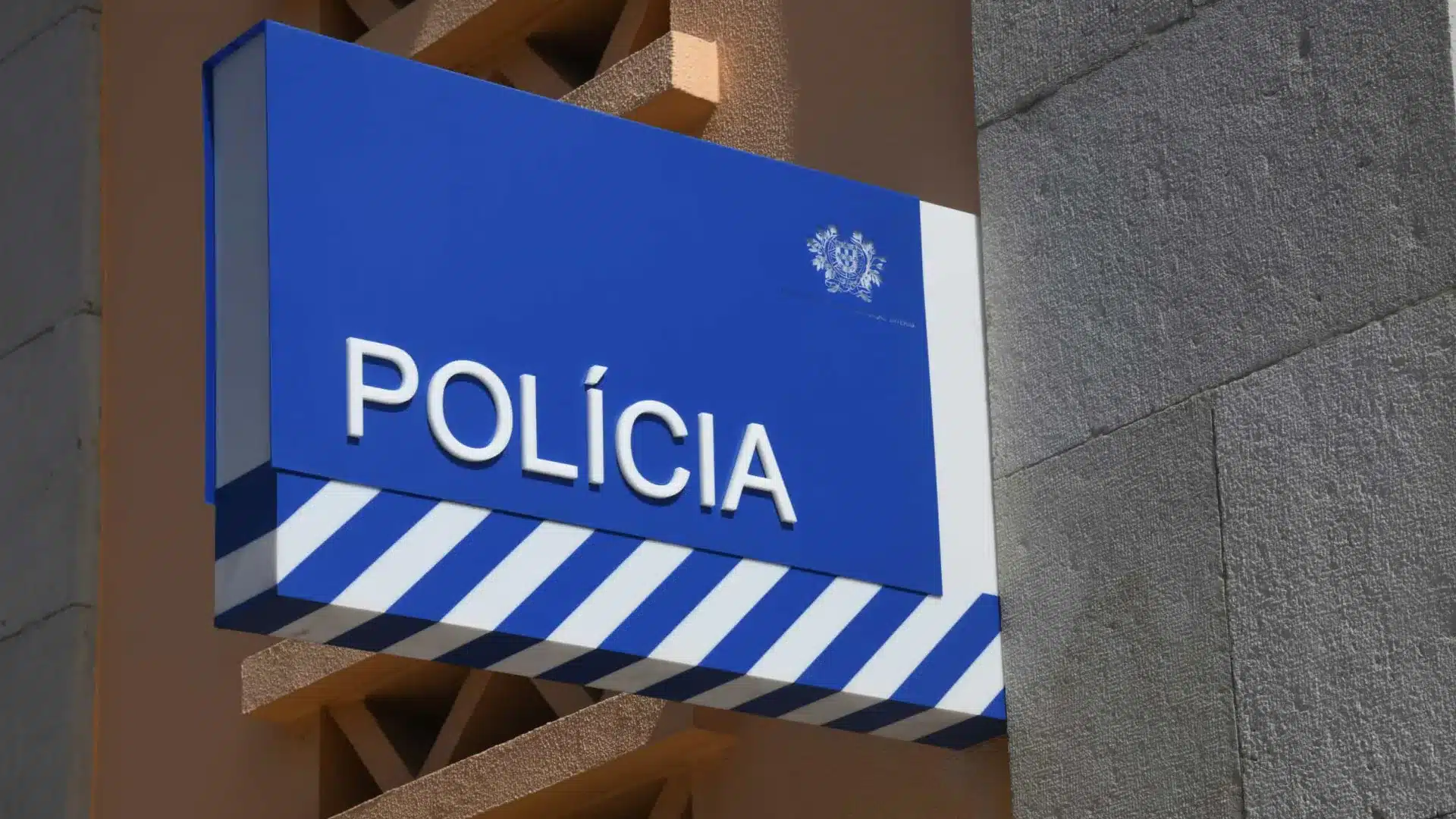 Leilão des objets perdus et trouvés par la PSP de Braga a rapporté environ 4.900 euros.