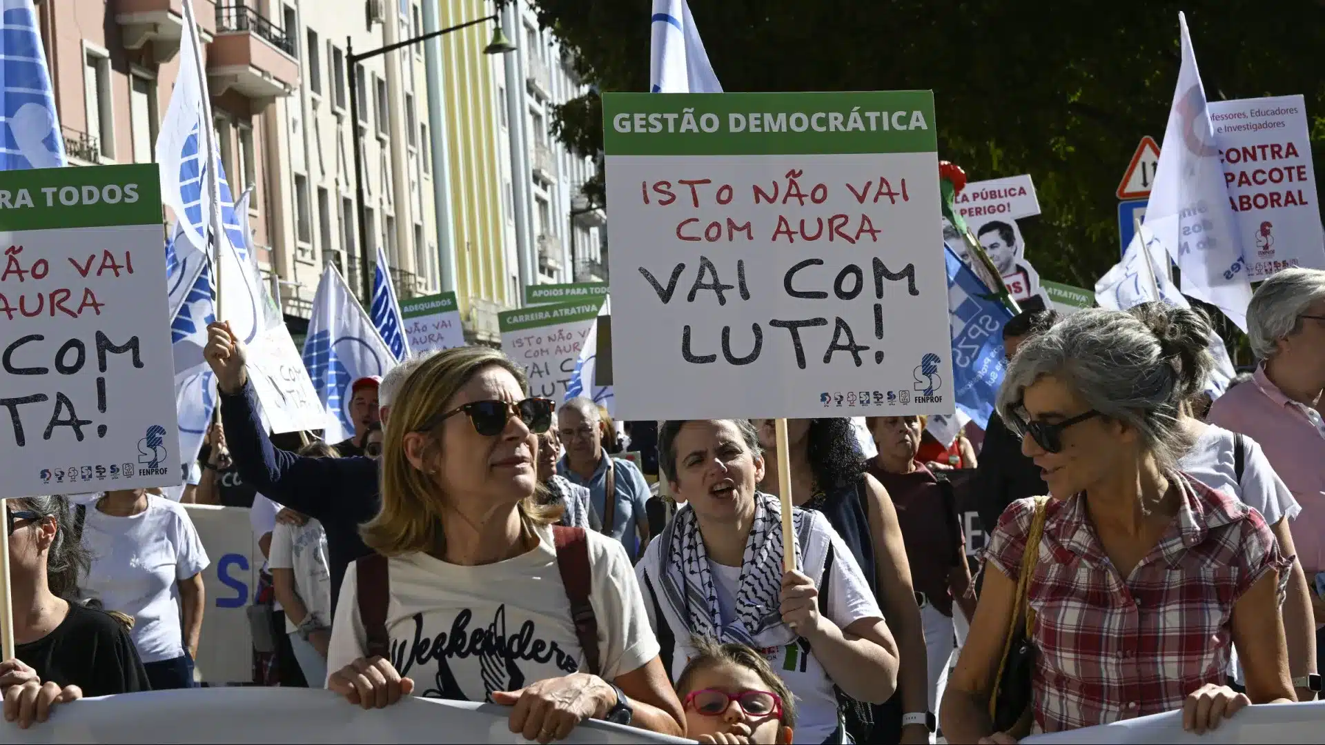 Les enseignants demandent une "augmentation réelle des salaires" sans perte de pouvoir d'achat.