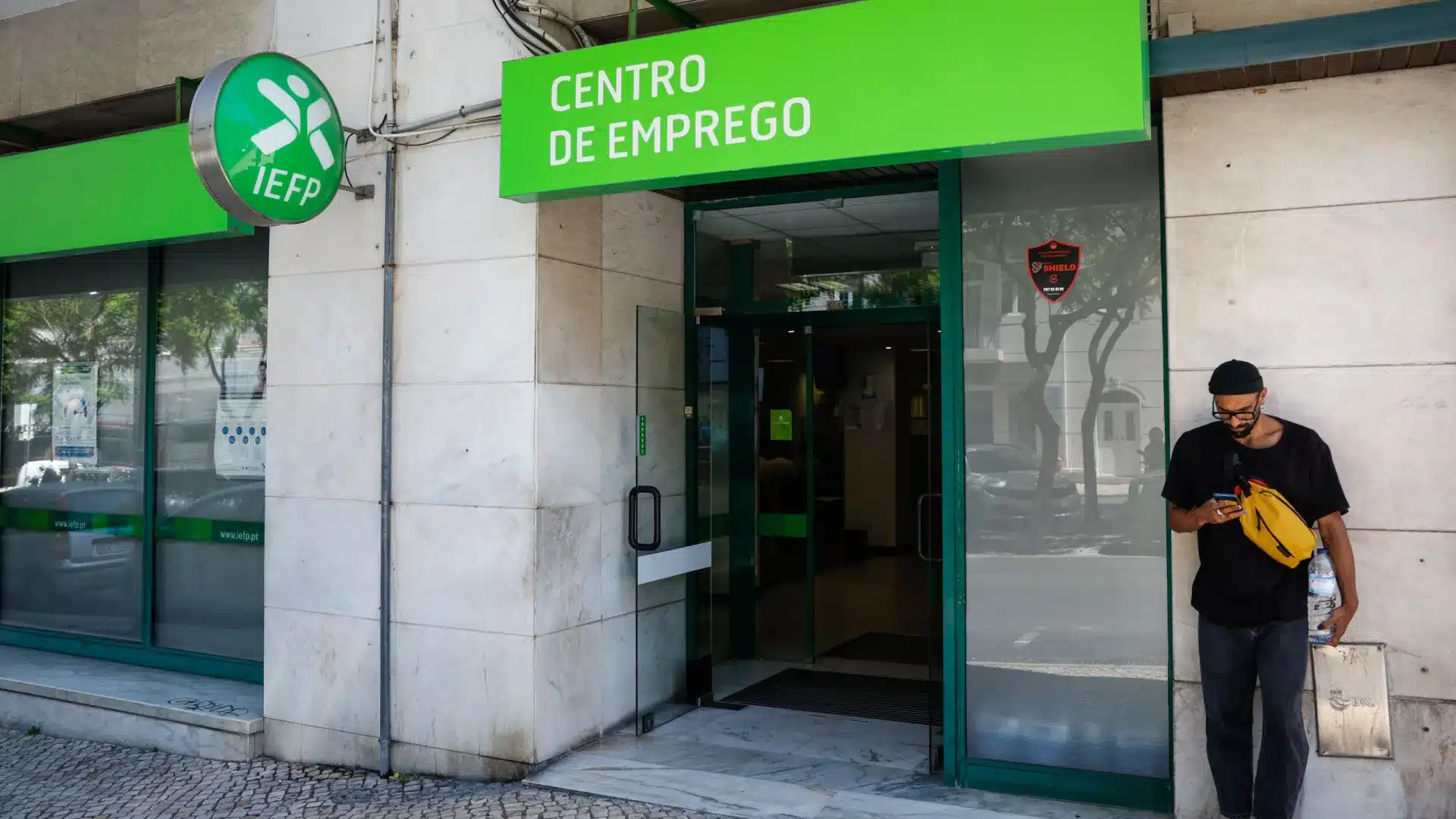 Les jeunes chômeurs pourront cumuler jusqu'à 35% de l'allocation avec le salaire.