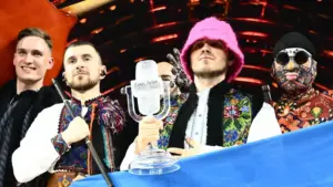 Les Kalush Orchestra ukrainiens, vainqueurs de l'Eurovision, retournent au Portugal.