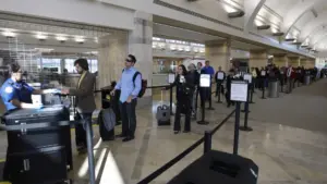Les passagers dans les aéroports ont augmenté de 4,7 % jusqu'en septembre.