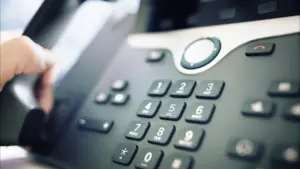 Ligne de prévention du suicide avec plus de 2 000 demandes en un mois