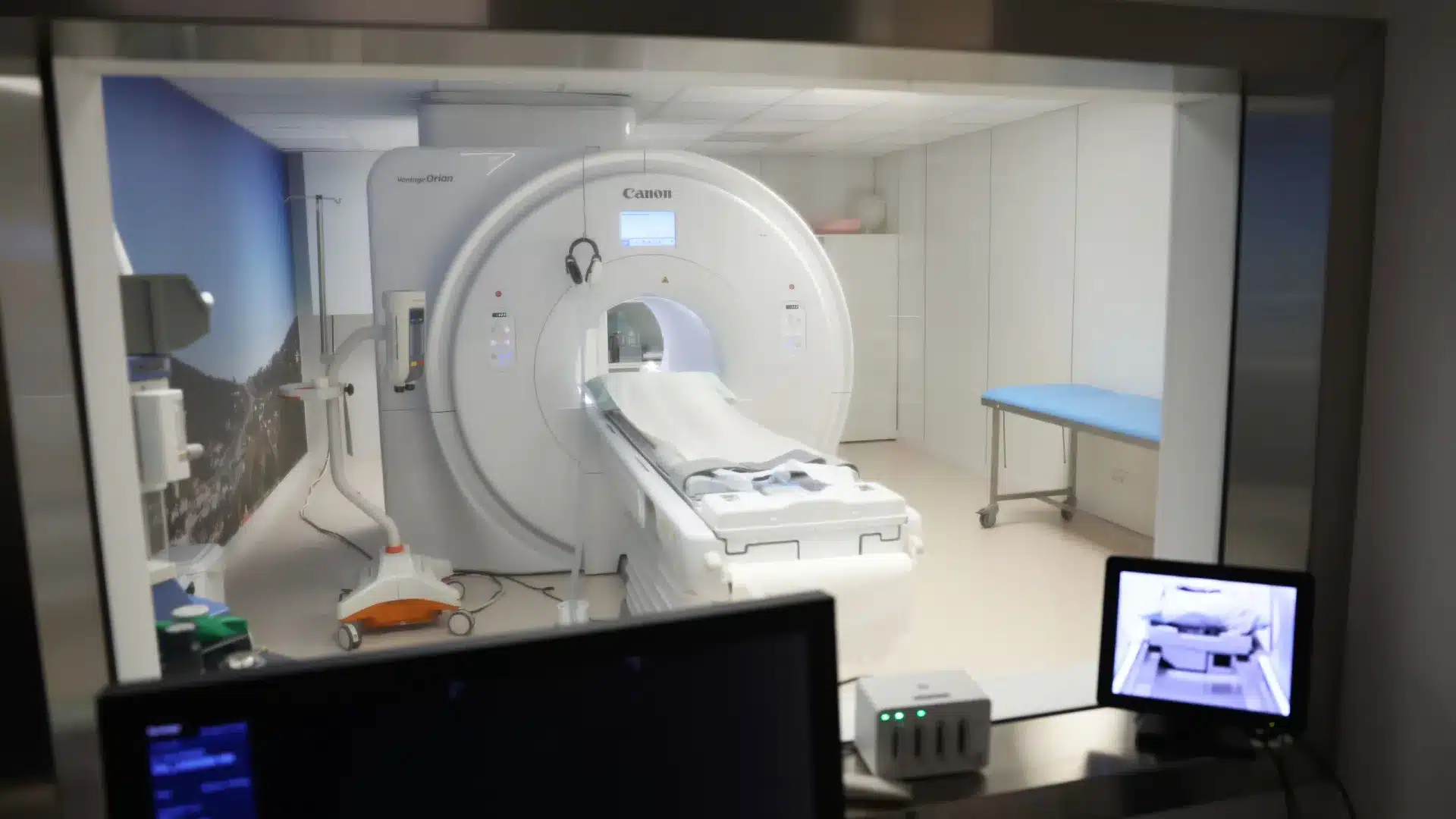 L'IPO Lisbonne a recours à des examens externes de résonance magnétique du sein.