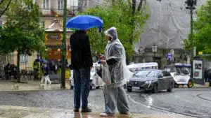 Lisbonne comptabilise 229 occurrences jusqu'à 9h (il s'agit principalement d'inondations).
