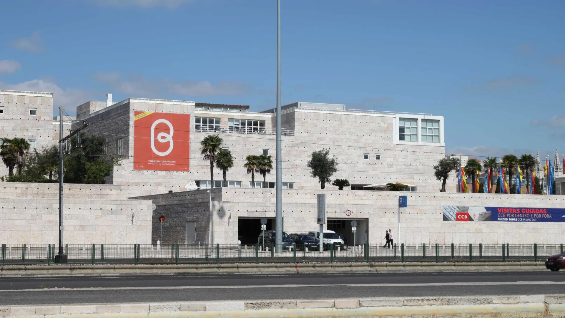 Louer une salle du CCB à l'extrême droite "compromet le programme culturel"
