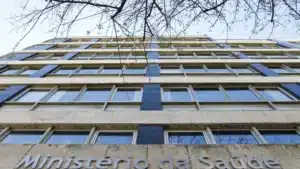 Ministério détermine des mesures pour renforcer la réponse du SNS pendant l'hiver.