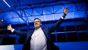 Moedas revendique la victoire pour poursuivre le projet commencé en 2021