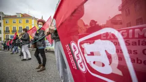 Négociation "biaisée"? Le gouvernement n'a pas modifié "une virgule" dans la proposition.