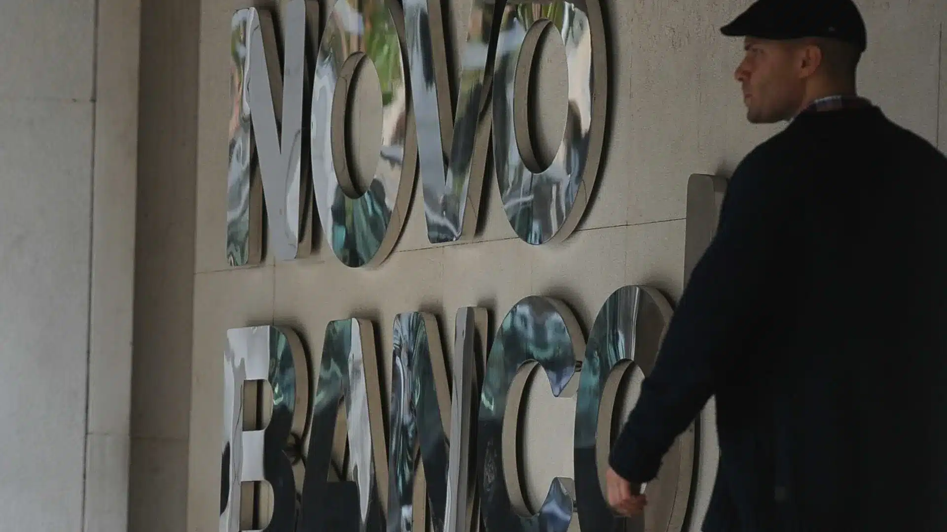 Novo Banco avec des bénéfices de 610 millions sur les neuf premiers mois de l'année.