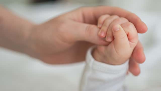 Parto à porta de l'hôpital a été un "cas exemplaire de réponse" du SNS.