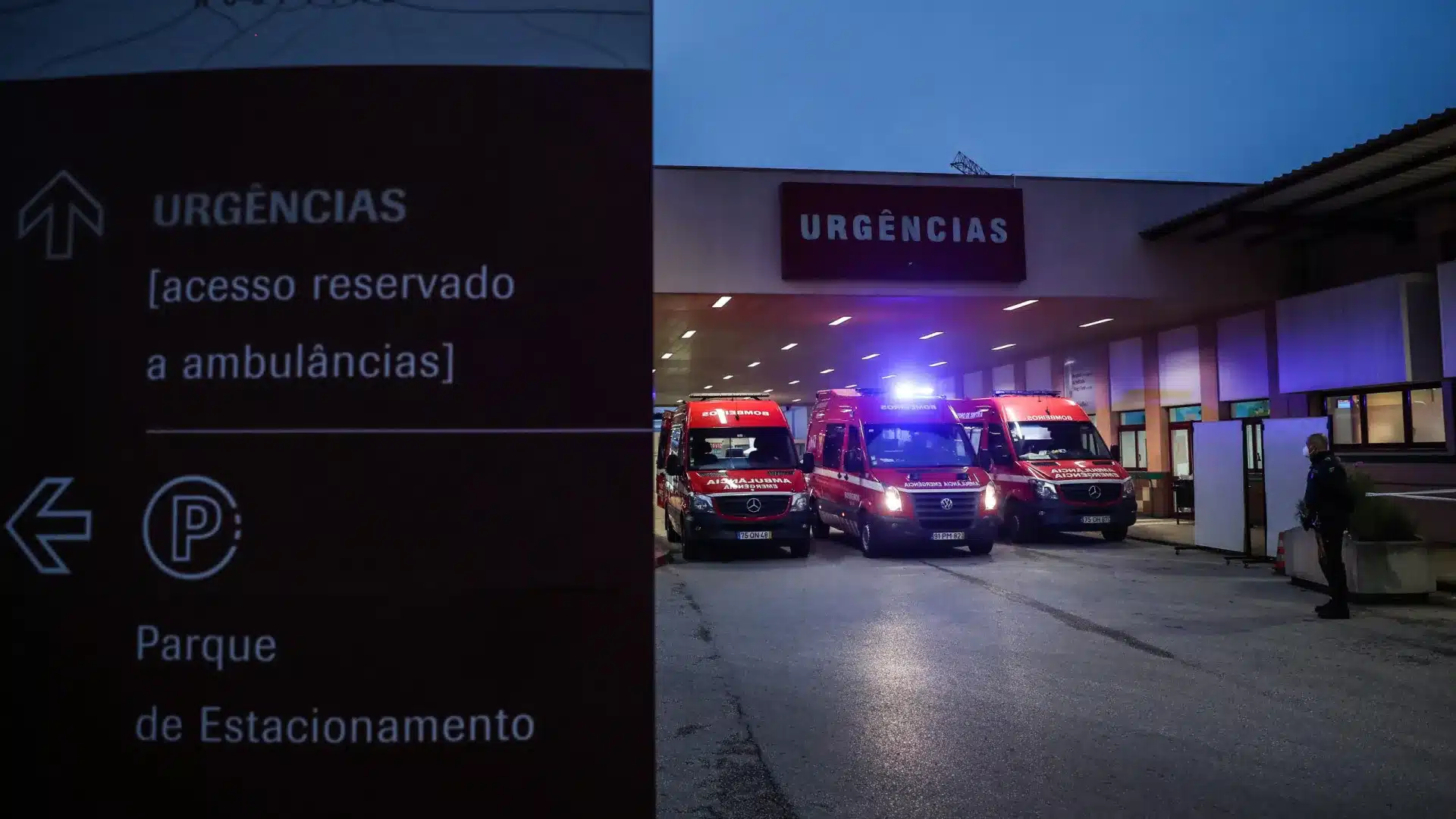 Patients urgents avec attente de près de 13 heures à l'hôpital Amadora-Sintra