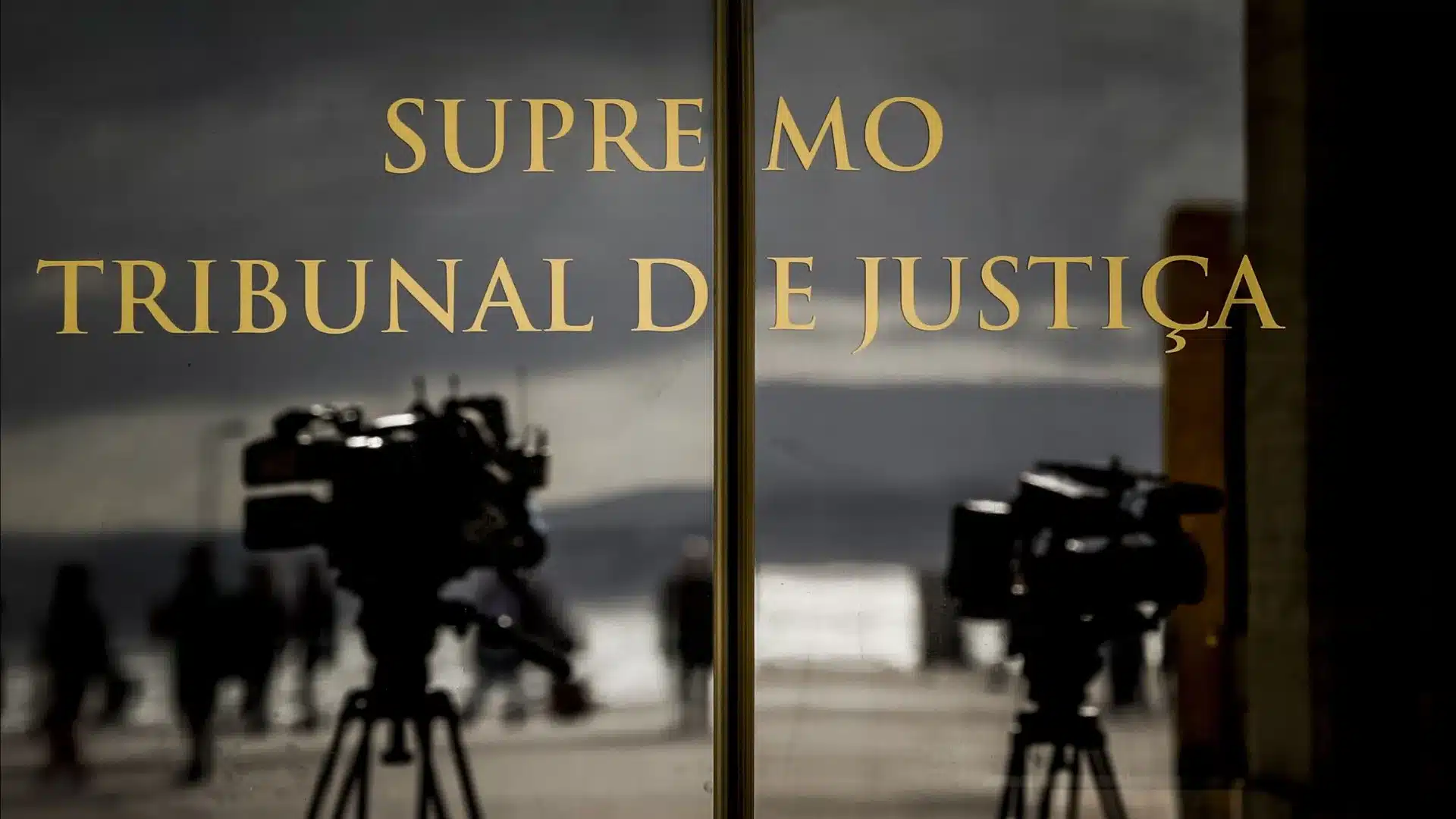 Peine aggravée à 14 ans de prison pour un homme pour abus et viol de mineurs