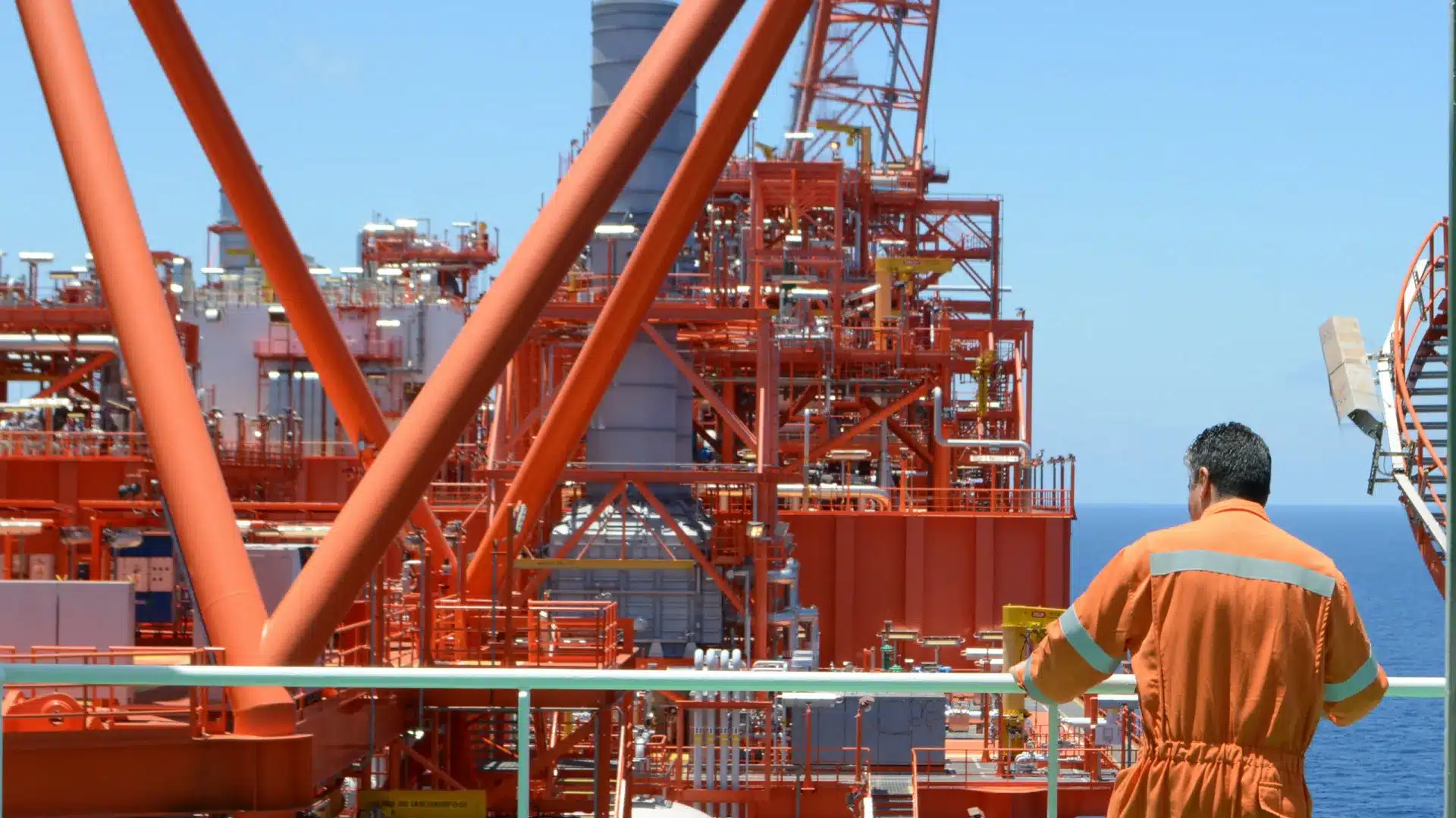 Petrolífera Eni avance jeudi avec un méga-projet de gaz au Mozambique.