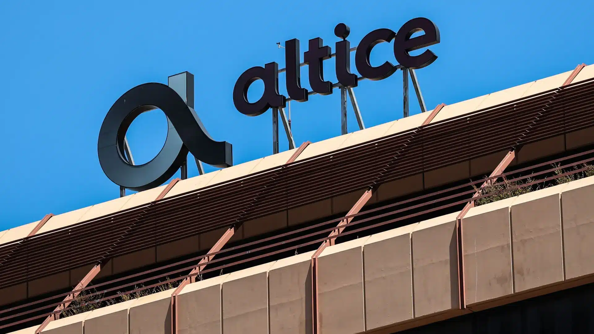 Près de mille travailleurs quitteront MEO/Altice d'ici la fin de l'année.