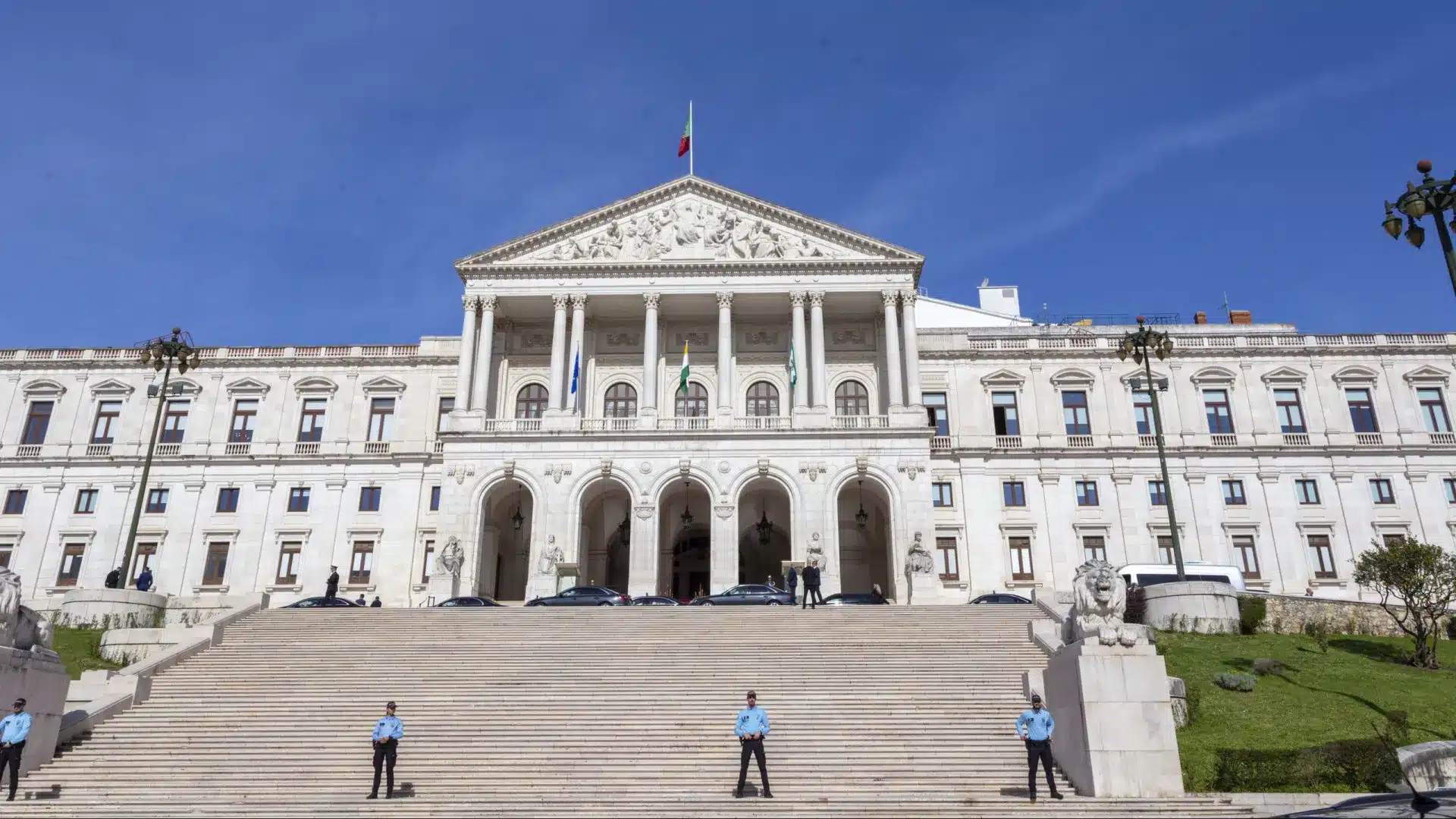 PSP et GNR en protestation symbolique au Parlement pour la valorisation de la carrière