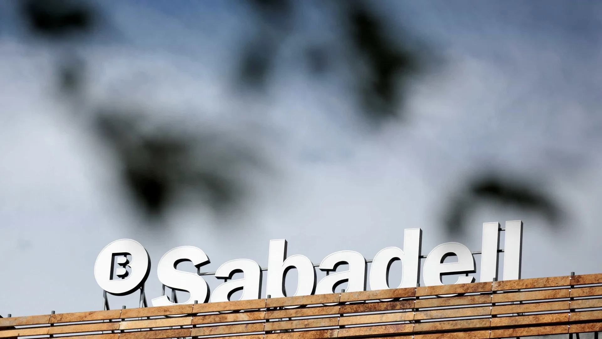 Sabadell dit que l'échec de l'OPA de BBVA est le meilleur pour l'avenir.