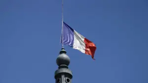 S&P abaisse la note de la France et la place au niveau du Portugal.