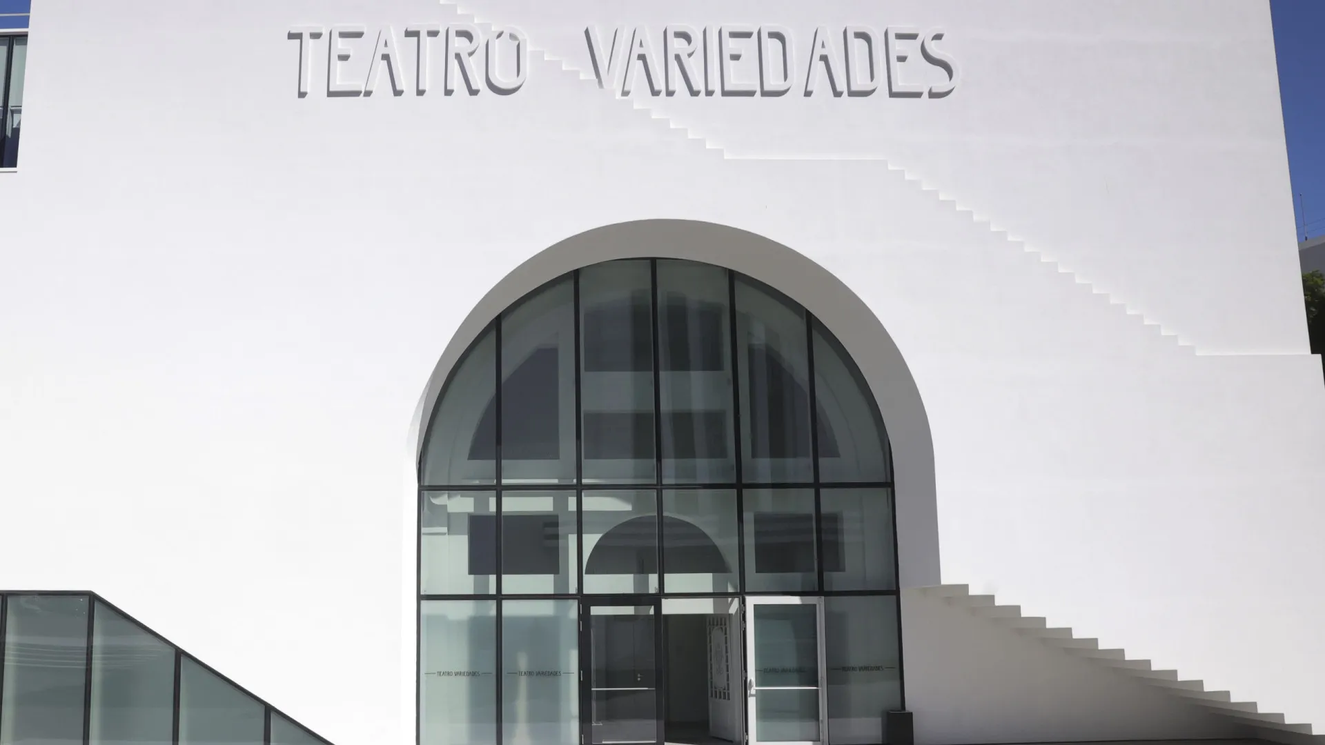 Théâtre Variétés "n'est ni mieux ni n'aide" les acteurs à faire du théâtre.