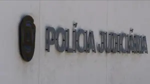 Un homme soupçonné de pornographie juvénile est arrêté par la PJ à Matosinhos.