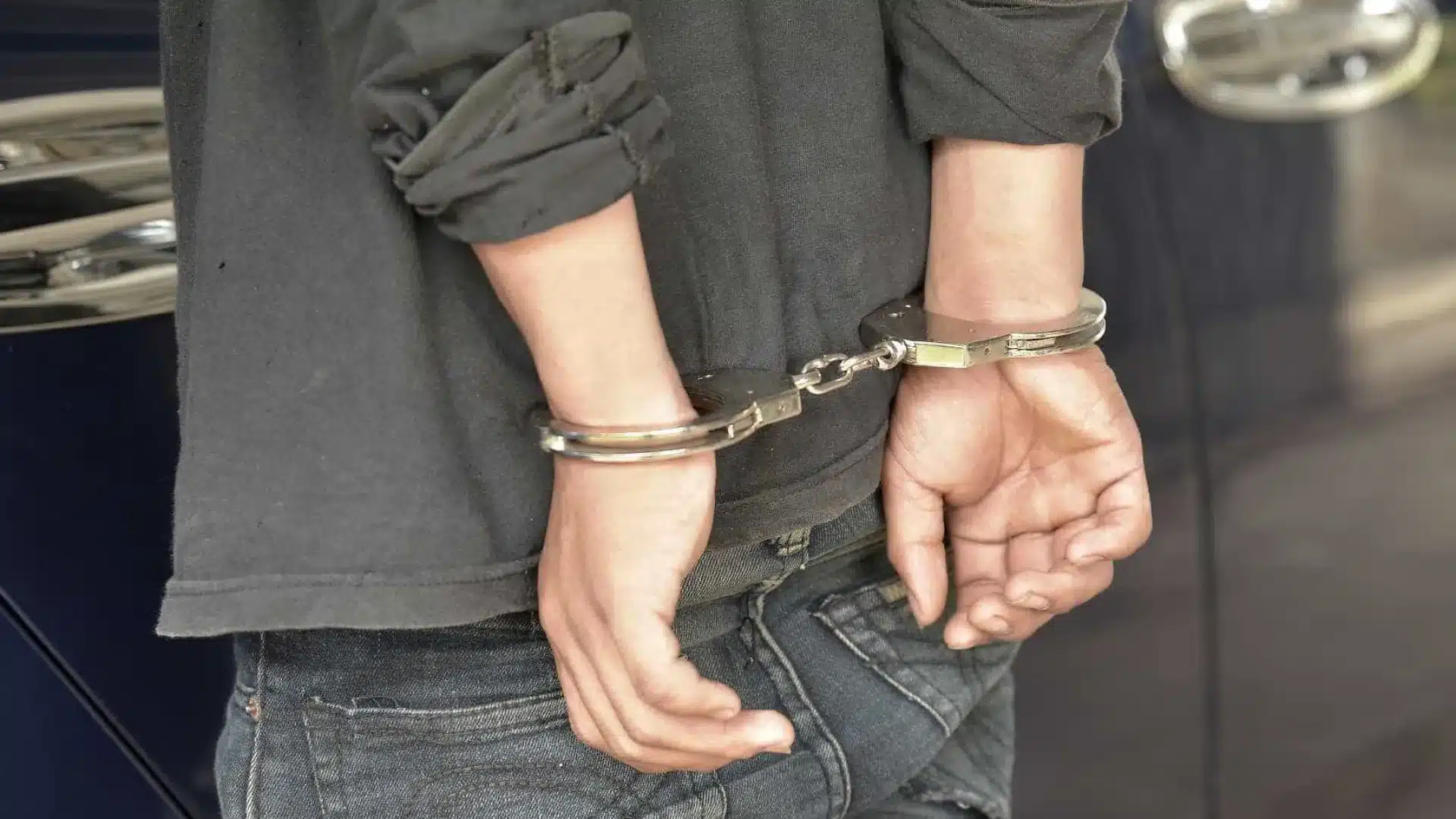 Un jeune arrêté pour purger six ans et demi de prison pour 13 vols dans le Nord.