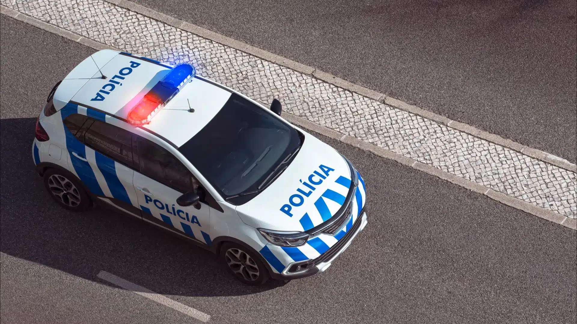 Un jeune de 17 ans paie pour s'amuser à la foire avec un "billet faux". Il a fini arrêté.