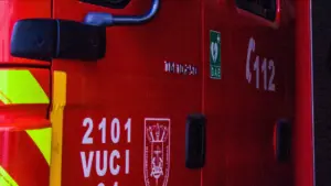 Un patient qui a attaqué des collègues au couteau allait être expulsé du centre de traitement.
