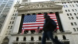 Wall Street se rapproche de renouveler les records des indices emblématiques