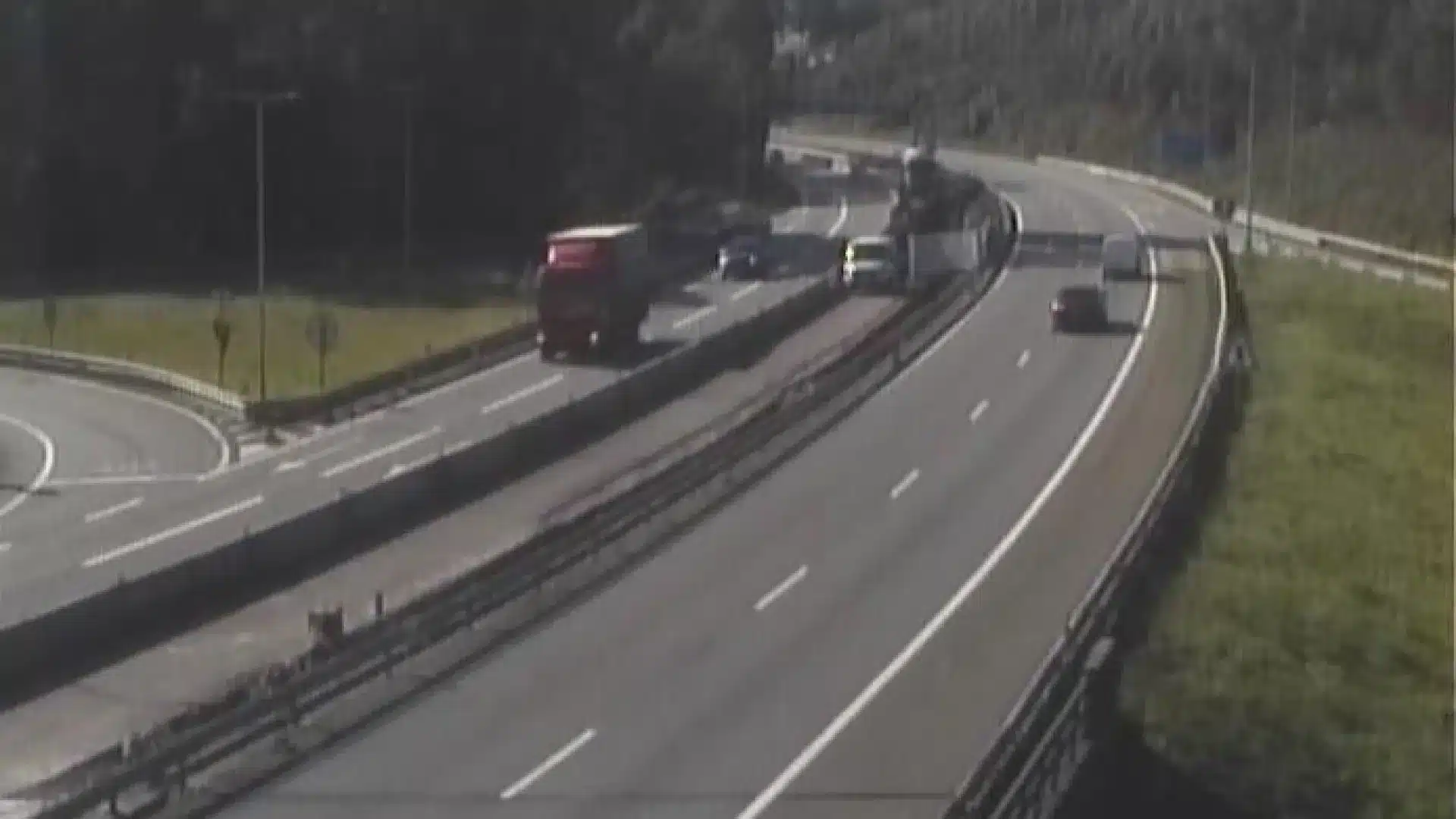 Accident fait 3 blessés et coupe l'A3 dans le sens nord-sud près de Sto. Tirso