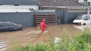 Après Fernão Ferro, Albufeira. La dépression Cláudia a déjà provoqué 3 morts.