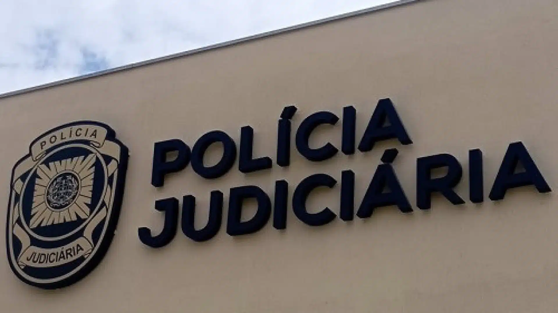 Arrêtés pour de fausses annonces de locations de maisons de vacances dans le Gerês.