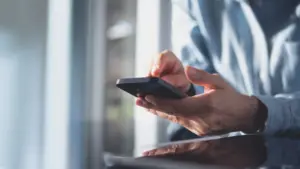 Attention ! De faux messages circulent au nom du SNS 24 (qui est gratuit).