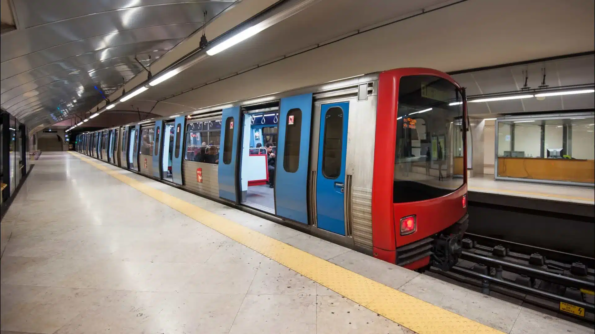 Bruxelles enquête sur des subventions chinoises présumées dans l'appel d'offres du métro de Lisbonne.