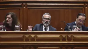 Consulats ? Le Portugal doit accepter les politiques de certains pays, déclare le MNE.